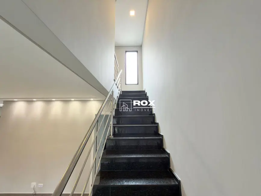 Foto 8 de Sobrado com 3 quartos para alugar, 140m2 em Butiatuvinha, Curitiba - PR