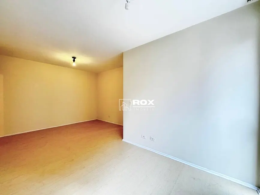 Foto 3 de Apartamento com 2 quartos à venda, 89m2 em Centro Cívico, Curitiba - PR