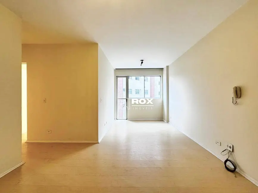 Foto 2 de Apartamento com 2 quartos à venda, 89m2 em Centro Cívico, Curitiba - PR