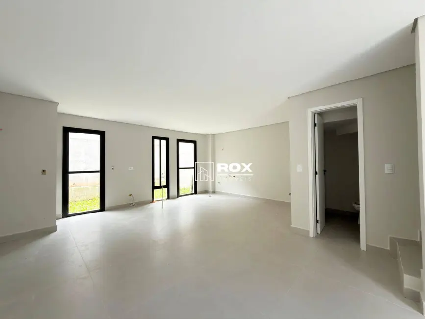 Foto 3 de Sobrado com 2 quartos à venda, 90m2 em Santa Cândida, Curitiba - PR