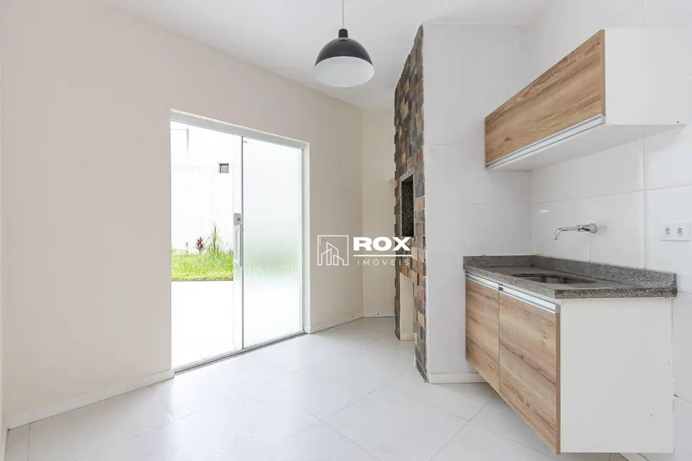 Casa de Condomínio com 3 quartos para alugar, 316m2 em Santo Inácio, Curitiba - PR - imagem 5 Foto 5 de Casa de Condomínio com 3 quartos para alugar, 316m2 em Santo Inácio, Curitiba - PR