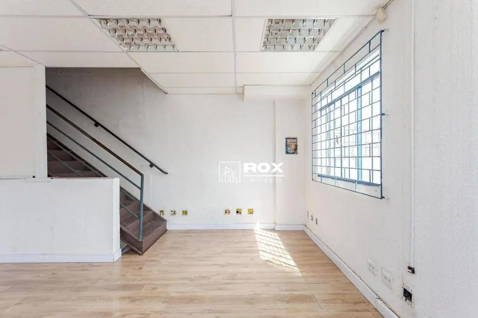 Loja à venda, 688m2 em Rebouças, Curitiba - PR - imagem 7 Foto 7 de Loja à venda, 688m2 em Rebouças, Curitiba - PR