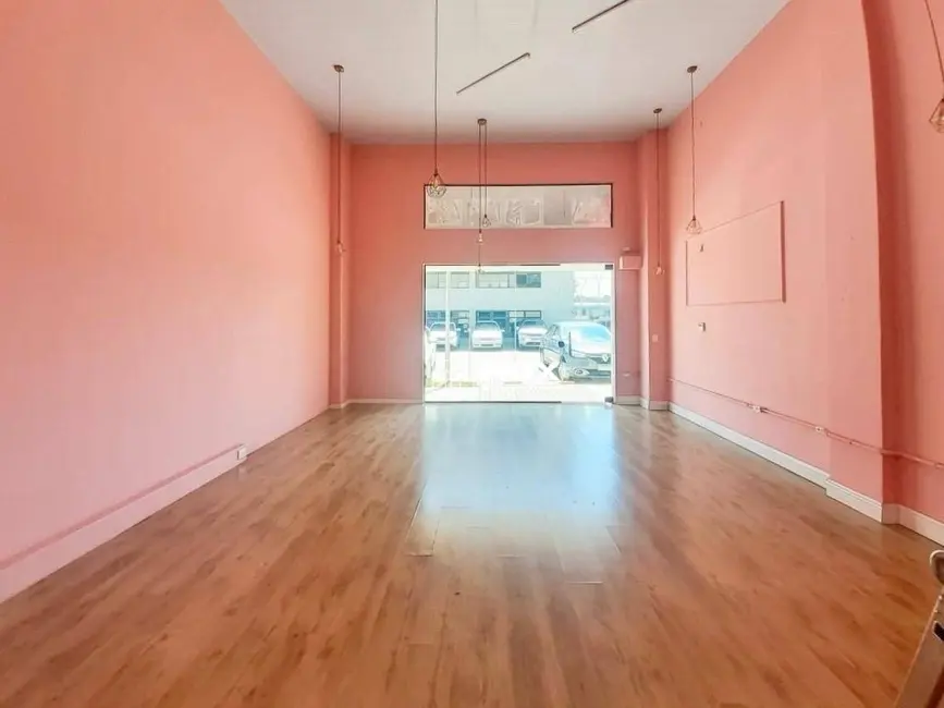 Foto 2 de Sala Comercial para alugar, 68m2 em Uberaba, Curitiba - PR