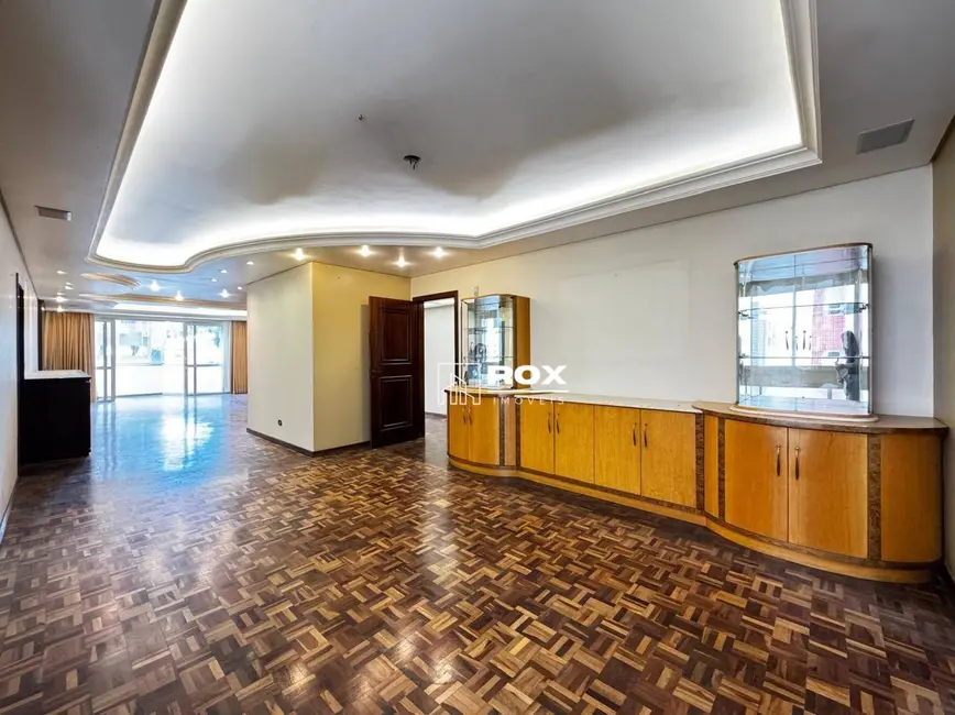 Foto 5 de Apartamento com 3 quartos à venda, 250m2 em Batel, Curitiba - PR