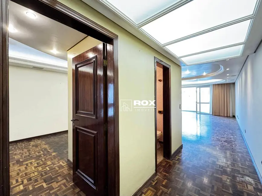 Foto 6 de Apartamento com 3 quartos à venda, 250m2 em Batel, Curitiba - PR