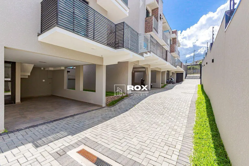 Foto 3 de Sobrado com 3 quartos à venda, 150m2 em Tingui, Curitiba - PR