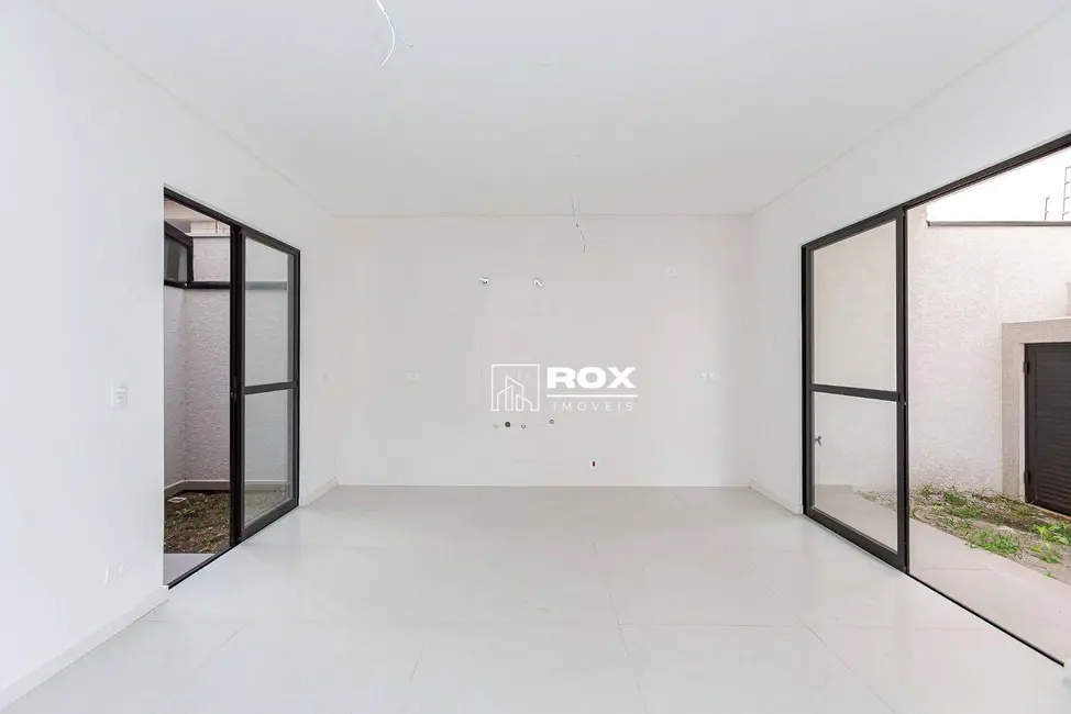 Foto 2 de Sobrado com 3 quartos à venda, 86m2 em Novo Mundo, Curitiba - PR