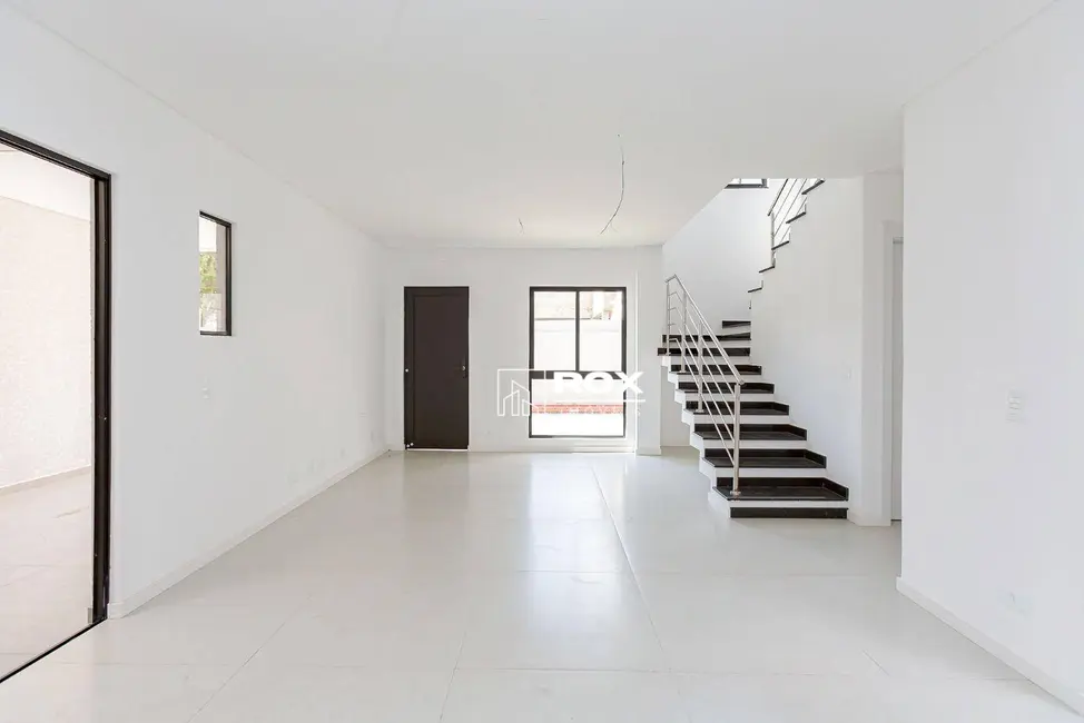 Foto 3 de Sobrado com 3 quartos à venda, 86m2 em Novo Mundo, Curitiba - PR