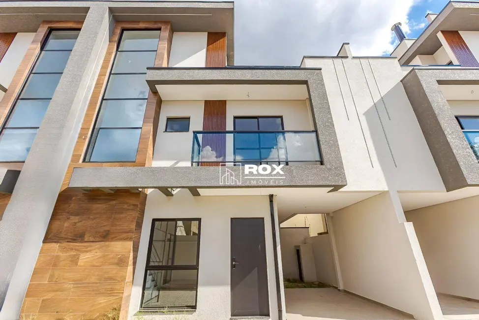 Foto 1 de Sobrado com 3 quartos à venda, 86m2 em Novo Mundo, Curitiba - PR