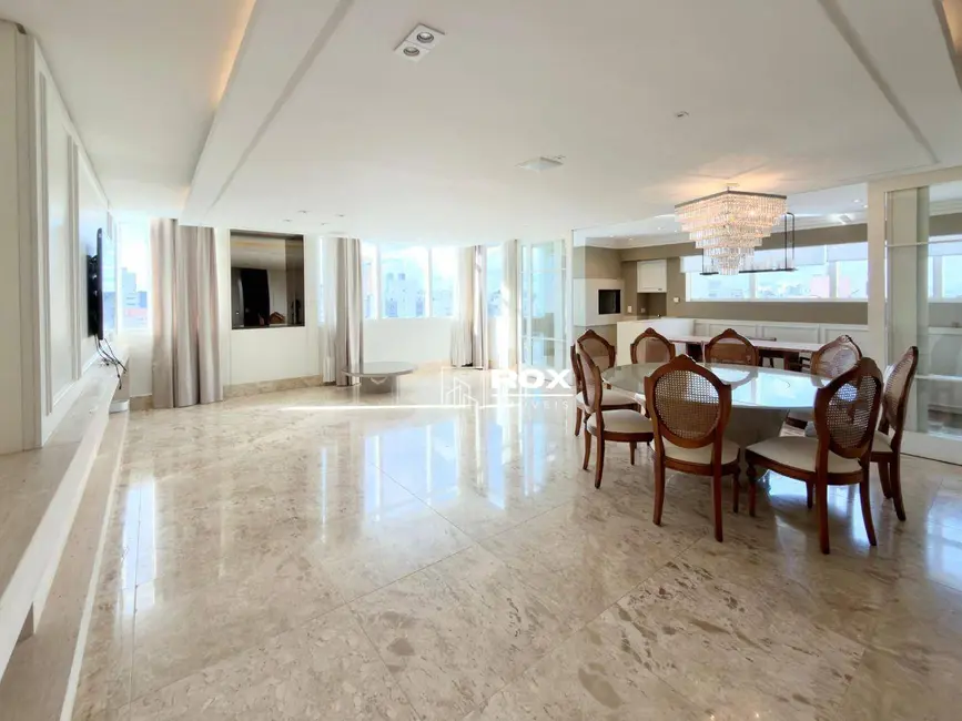 Foto 4 de Apartamento com 3 quartos para alugar, 285m2 em Batel, Curitiba - PR