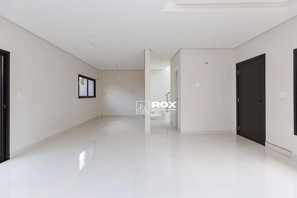 Foto 3 de Sobrado com 3 quartos à venda, 162m2 em Boqueirão, Curitiba - PR