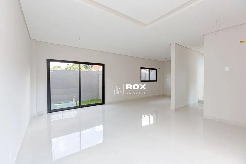 Foto 2 de Sobrado com 3 quartos à venda, 162m2 em Boqueirão, Curitiba - PR
