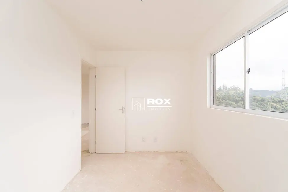 Apartamento com 2 quartos à venda, 46m2 em Jardim Campo Verde, Almirante Tamandare - PR - imagem 8 Foto 8 de Apartamento com 2 quartos à venda, 46m2 em Jardim Campo Verde, Almirante Tamandare - PR