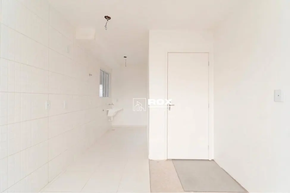 Apartamento com 2 quartos à venda, 46m2 em Jardim Campo Verde, Almirante Tamandare - PR - imagem 4 Foto 4 de Apartamento com 2 quartos à venda, 46m2 em Jardim Campo Verde, Almirante Tamandare - PR