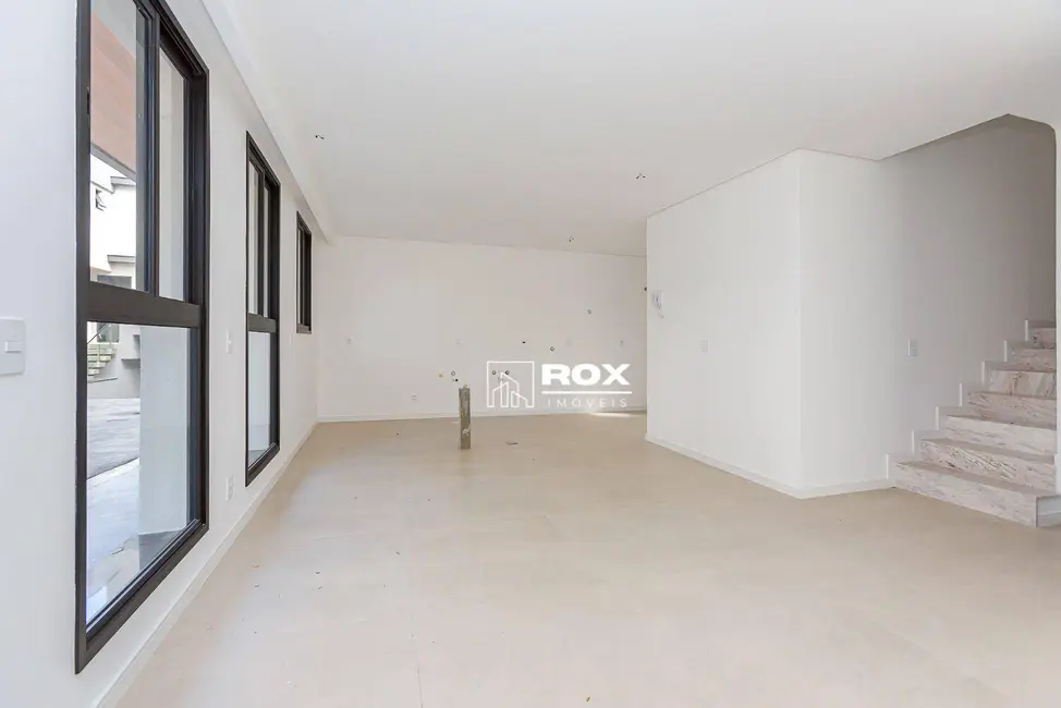Foto 3 de Casa de Condomínio com 3 quartos à venda, 294m2 em Campina do Siqueira, Curitiba - PR