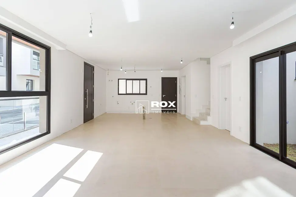 Foto 3 de Casa de Condomínio com 3 quartos à venda, 256m2 em Campina do Siqueira, Curitiba - PR