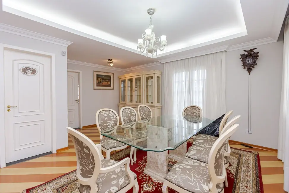 Foto 4 de Casa com 4 quartos para alugar, 784m2 em Hauer, Curitiba - PR