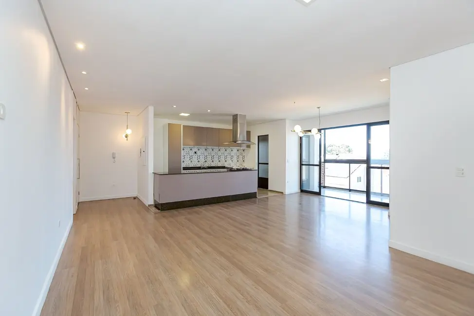 Foto 1 de Apartamento com 3 quartos para alugar, 183m2 em Santo Inácio, Curitiba - PR