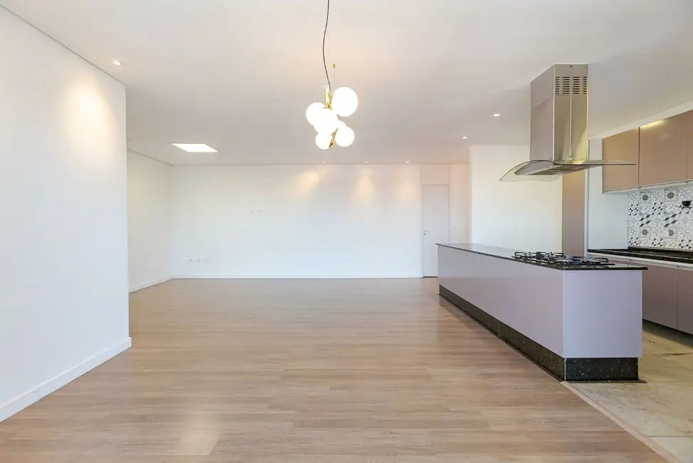 Foto 2 de Apartamento com 3 quartos para alugar, 183m2 em Santo Inácio, Curitiba - PR