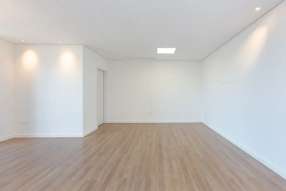 Foto 4 de Apartamento com 3 quartos para alugar, 183m2 em Santo Inácio, Curitiba - PR