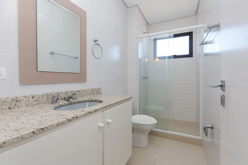 Foto 9 de Apartamento com 3 quartos para alugar, 183m2 em Santo Inácio, Curitiba - PR