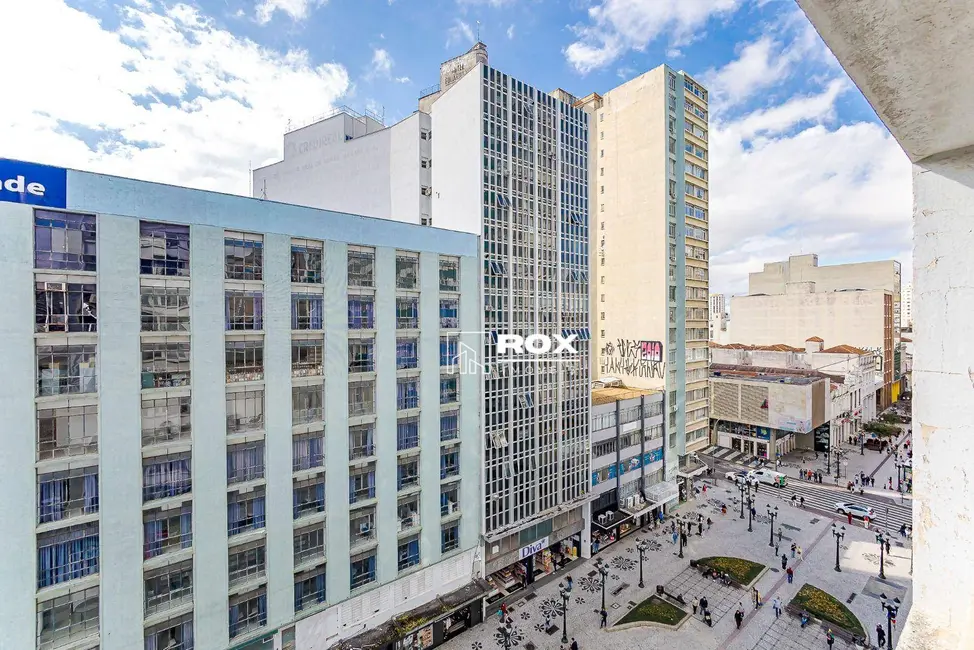 Foto 2 de Sala Comercial à venda, 31m2 em Centro, Curitiba - PR