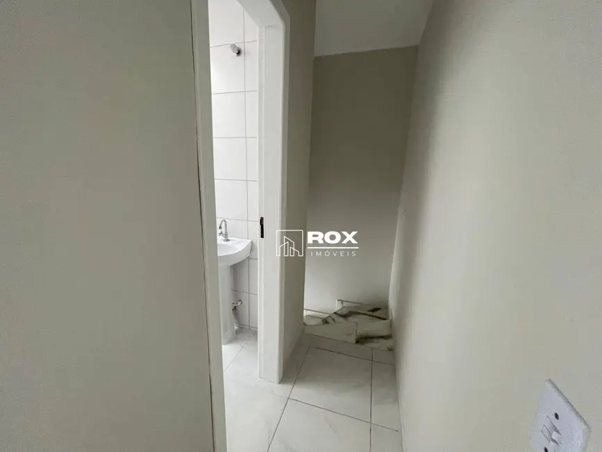Foto 9 de Sobrado com 3 quartos à venda, 80m2 em Sítio Cercado, Curitiba - PR