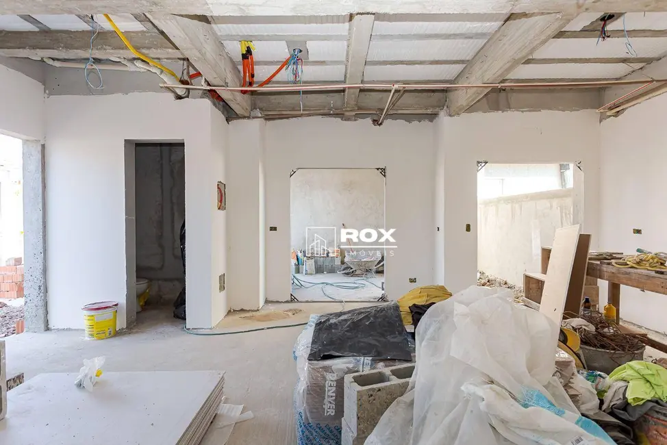 Foto 8 de Sobrado com 3 quartos à venda, 120m2 em Lindóia, Curitiba - PR