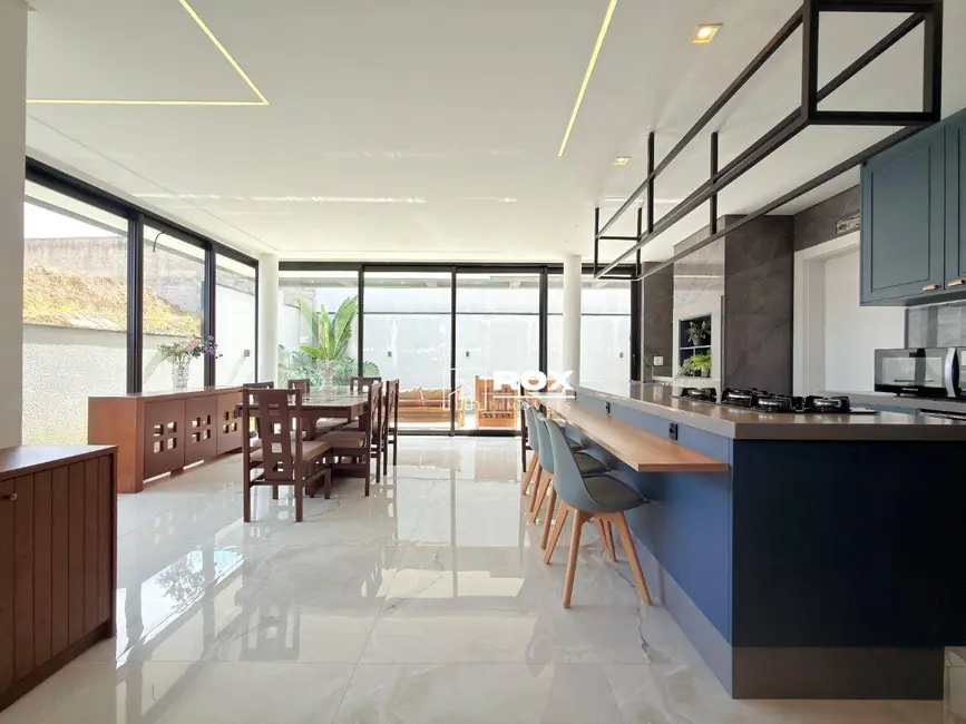 Foto 5 de Casa de Condomínio com 4 quartos à venda, 300m2 em Tingui, Curitiba - PR