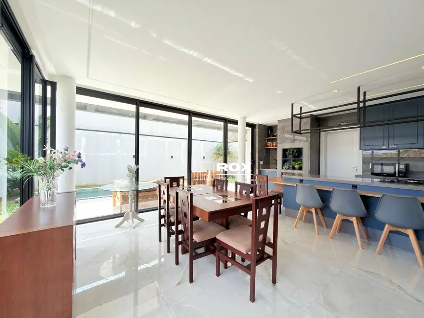 Foto 4 de Casa de Condomínio com 4 quartos à venda, 300m2 em Tingui, Curitiba - PR