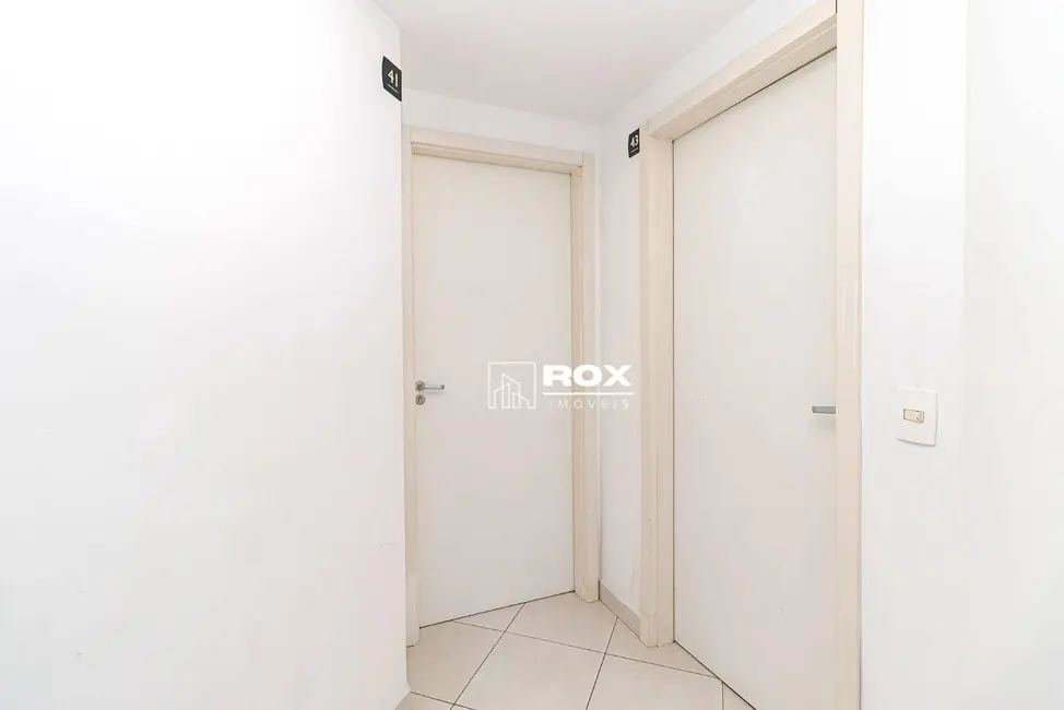 Foto 3 de Apartamento com 2 quartos para alugar, 99m2 em Tingui, Curitiba - PR