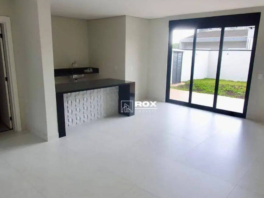 Foto 4 de Sobrado com 3 quartos à venda, 180m2 em Cidade Industrial, Curitiba - PR