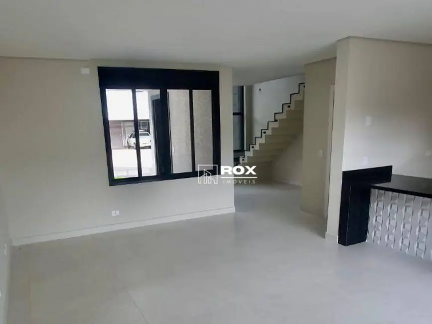 Foto 5 de Sobrado com 3 quartos à venda, 180m2 em Cidade Industrial, Curitiba - PR