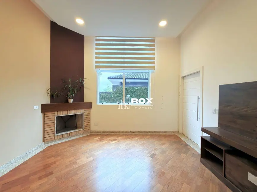 Foto 4 de Casa com 4 quartos à venda, 208m2 em Vista Alegre, Curitiba - PR