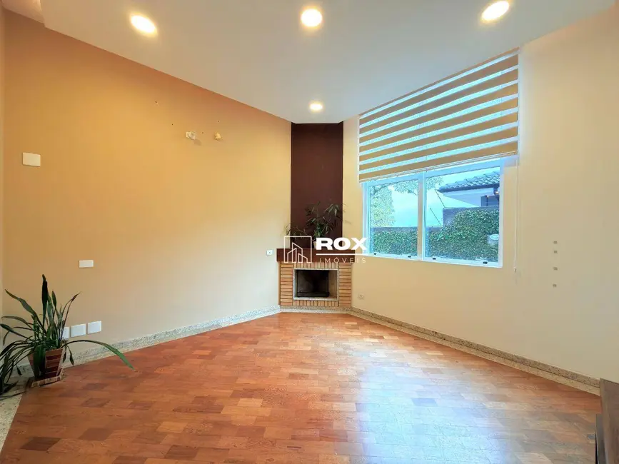 Foto 3 de Casa com 4 quartos à venda, 208m2 em Vista Alegre, Curitiba - PR