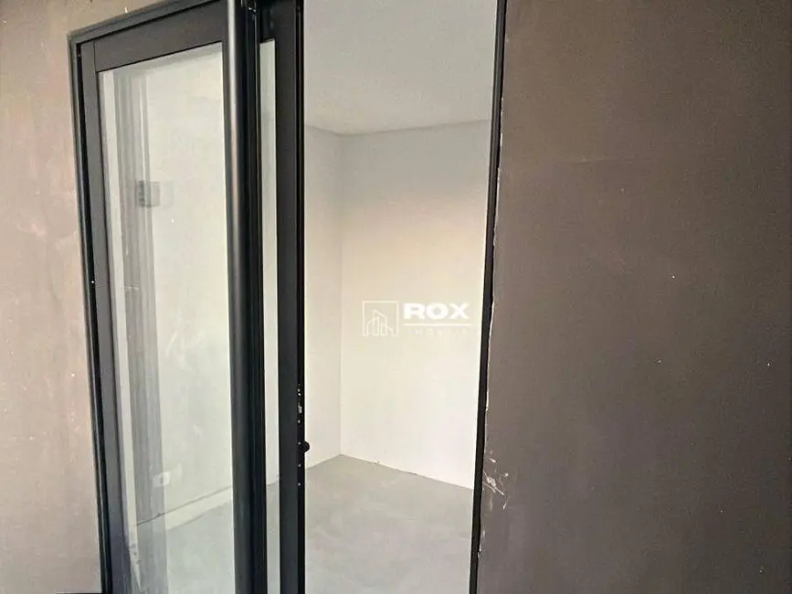 Kitnet com 1 quarto à venda, 21m2 em Centro, Curitiba - PR - imagem 9 Foto 9 de Kitnet com 1 quarto à venda, 21m2 em Centro, Curitiba - PR