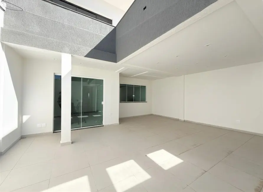 Foto 2 de Casa com 3 quartos para alugar, 119m2 em Bairro Alto, Curitiba - PR