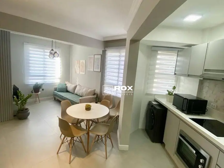 Foto 4 de Apartamento com 2 quartos à venda, 80m2 em Bigorrilho, Curitiba - PR