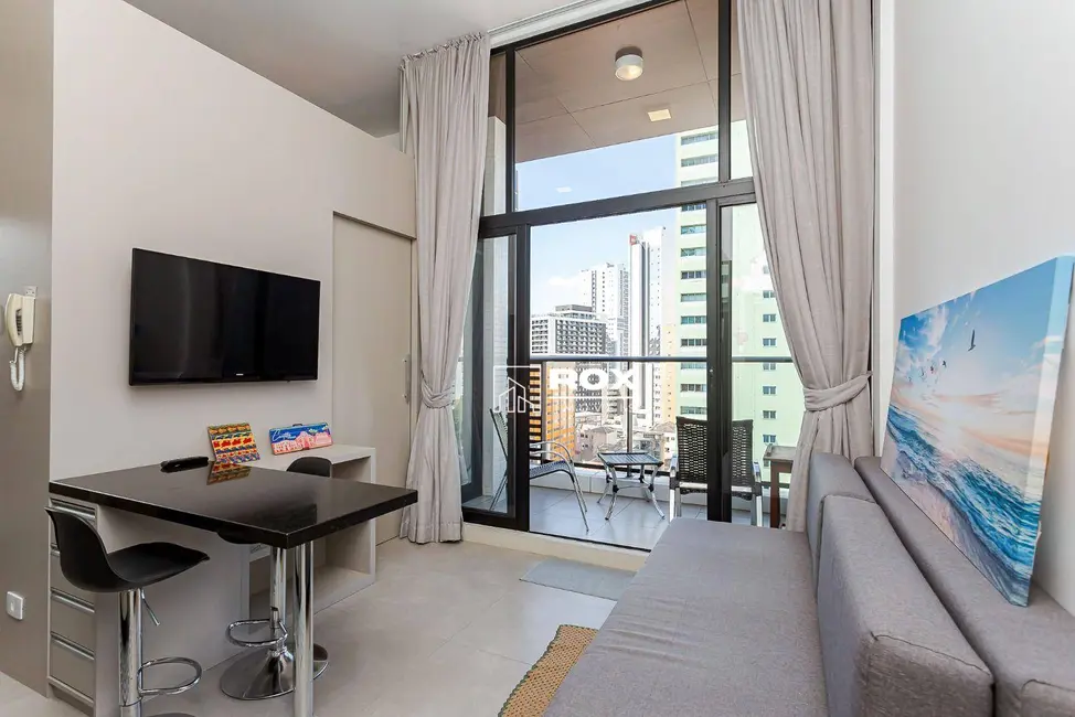 Kitnet com 1 quarto à venda, 59m2 em Centro, Curitiba - PR - imagem 1 Foto 1 de Kitnet com 1 quarto à venda, 59m2 em Centro, Curitiba - PR