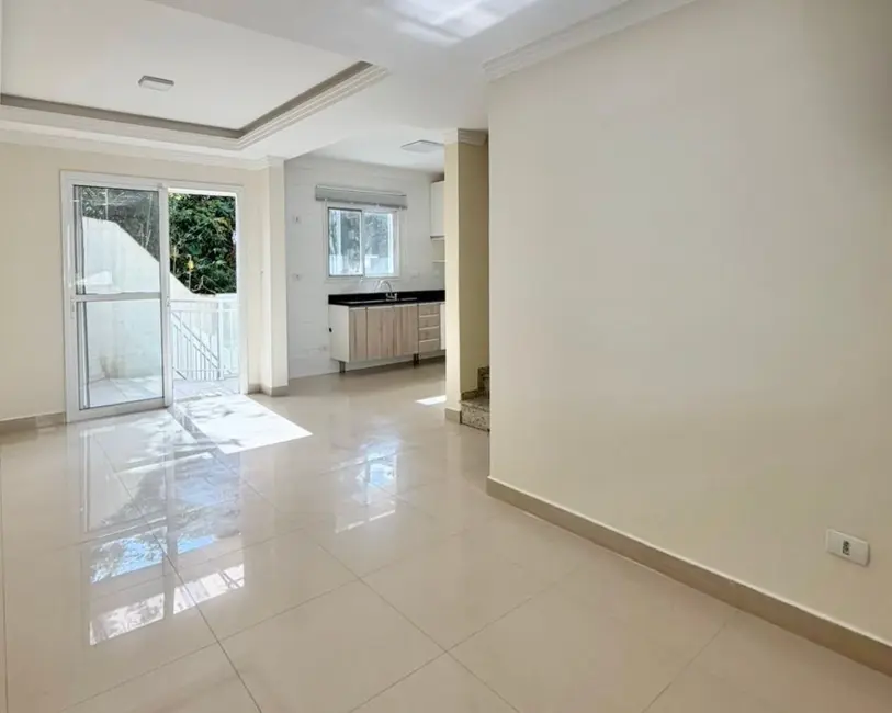 Foto 2 de Sobrado com 3 quartos para alugar, 170m2 em Campo Comprido, Curitiba - PR