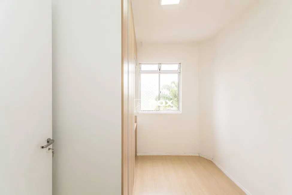 Foto 2 de Apartamento com 2 quartos à venda, 105m2 em Colombo - PR