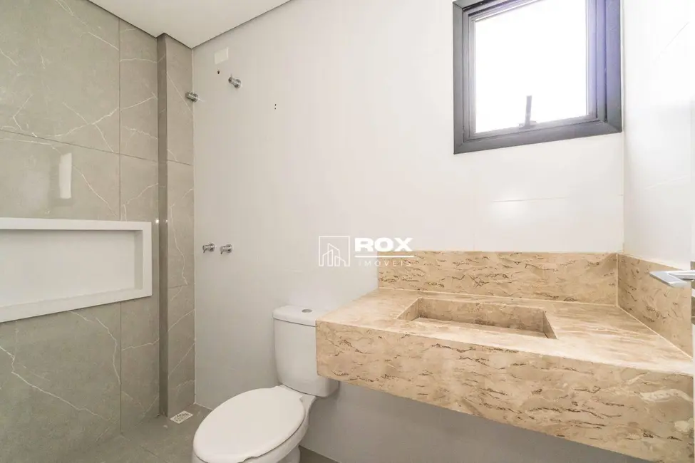 Sobrado com 3 quartos à venda, 153m2 em Xaxim, Curitiba - PR - imagem 6 Foto 6 de Sobrado com 3 quartos à venda, 153m2 em Xaxim, Curitiba - PR