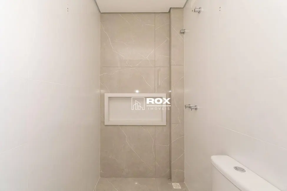 Sobrado com 3 quartos à venda, 153m2 em Xaxim, Curitiba - PR - imagem 7 Foto 7 de Sobrado com 3 quartos à venda, 153m2 em Xaxim, Curitiba - PR