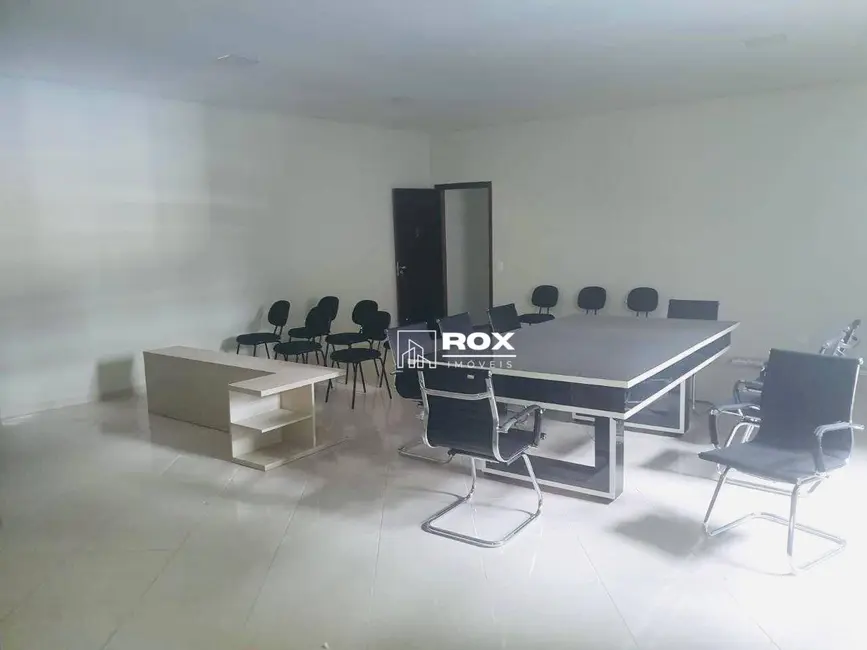 Foto 2 de Armazém / Galpão para alugar, 1200m2 em Xaxim, Curitiba - PR