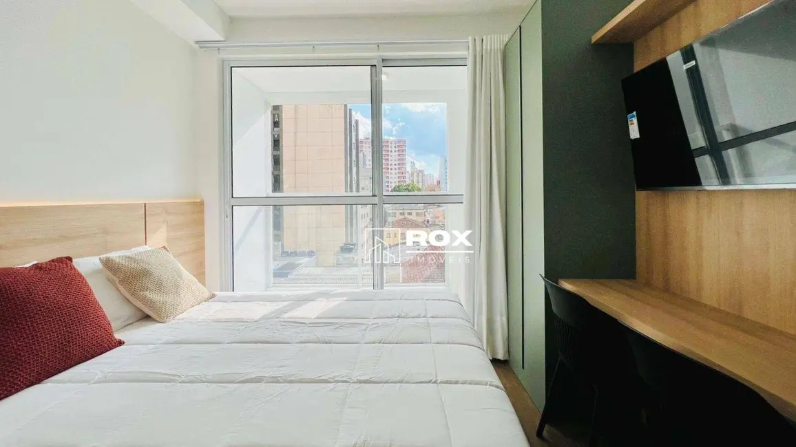Foto 4 de Apartamento com 1 quarto para alugar, 30m2 em Centro, Curitiba - PR