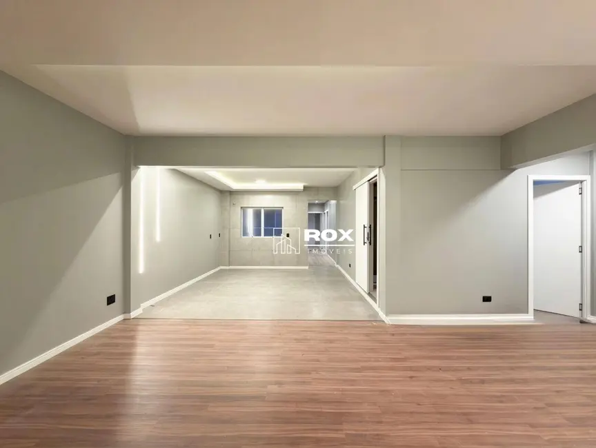 Foto 1 de Apartamento com 4 quartos à venda, 133m2 em Centro, Curitiba - PR