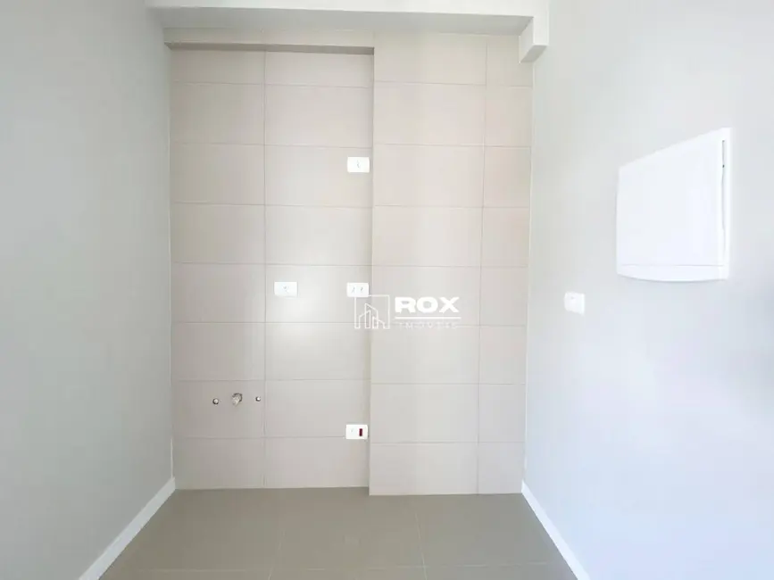 Kitnet com 1 quarto à venda, 48m2 em Centro, Curitiba - PR - imagem 7 Foto 7 de Kitnet com 1 quarto à venda, 48m2 em Centro, Curitiba - PR
