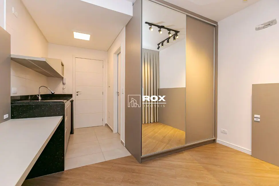 Foto 2 de Kitnet com 1 quarto à venda, 32m2 em Rebouças, Curitiba - PR