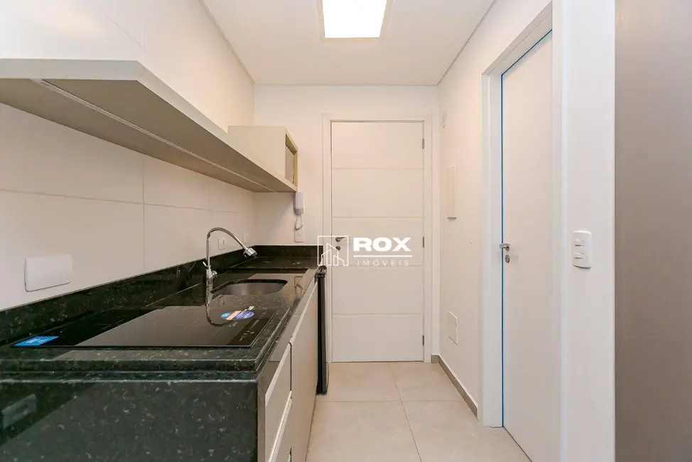 Foto 5 de Kitnet com 1 quarto para alugar, 32m2 em Rebouças, Curitiba - PR