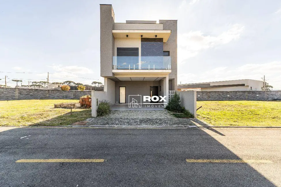 Foto 1 de Sobrado com 4 quartos à venda, 210m2 em Costeira, Sao Jose Dos Pinhais - PR